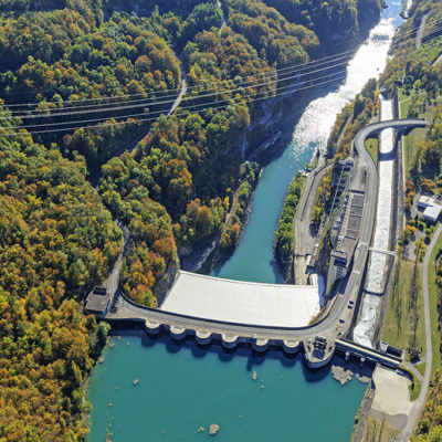 France, Ain (01), Injoux Genissiat, barrage de Genissiat sur Le Rhone (vue aerienne)