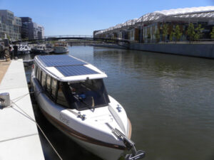 bateau-electrosolaire