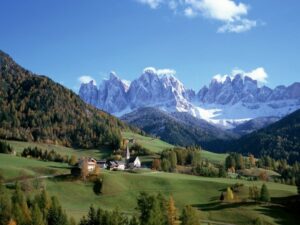 csm_winter_mountains_meadows_village_at_home_trees_tops-727591.jpg_d_8c67dd29d0