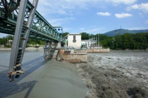 France, Haute Savoie (74), Seyssel, Barrage usine sur Le Rhone de Seyssel pendant les Chasses Suisses du Rhone