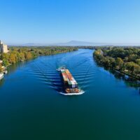 France, Vaucluse (84), Avignon, porte conteneurs sur Le Rhone (vue aerienne)